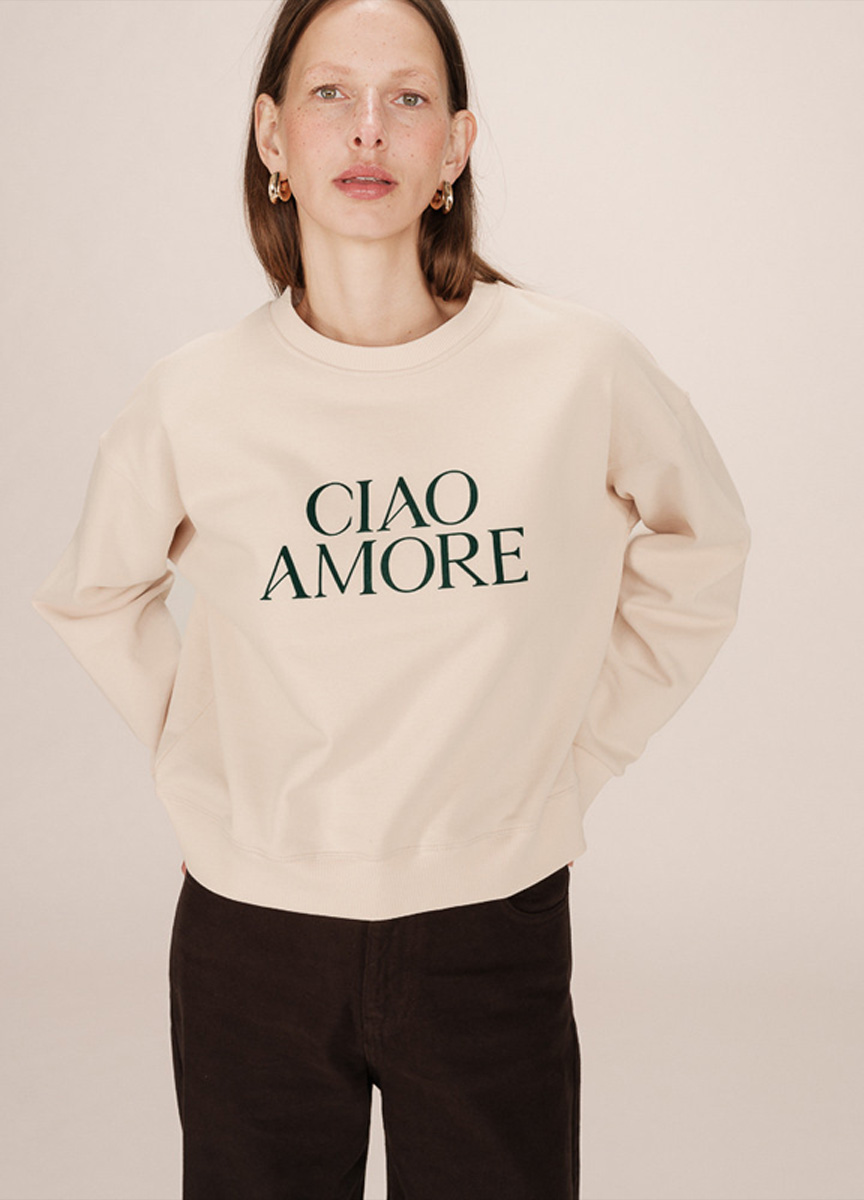 天鵝絨字母衛衣